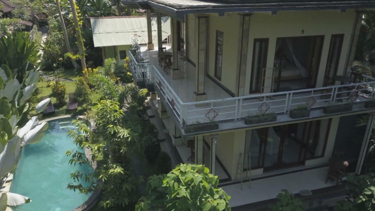 Junjungan Guest house 3*