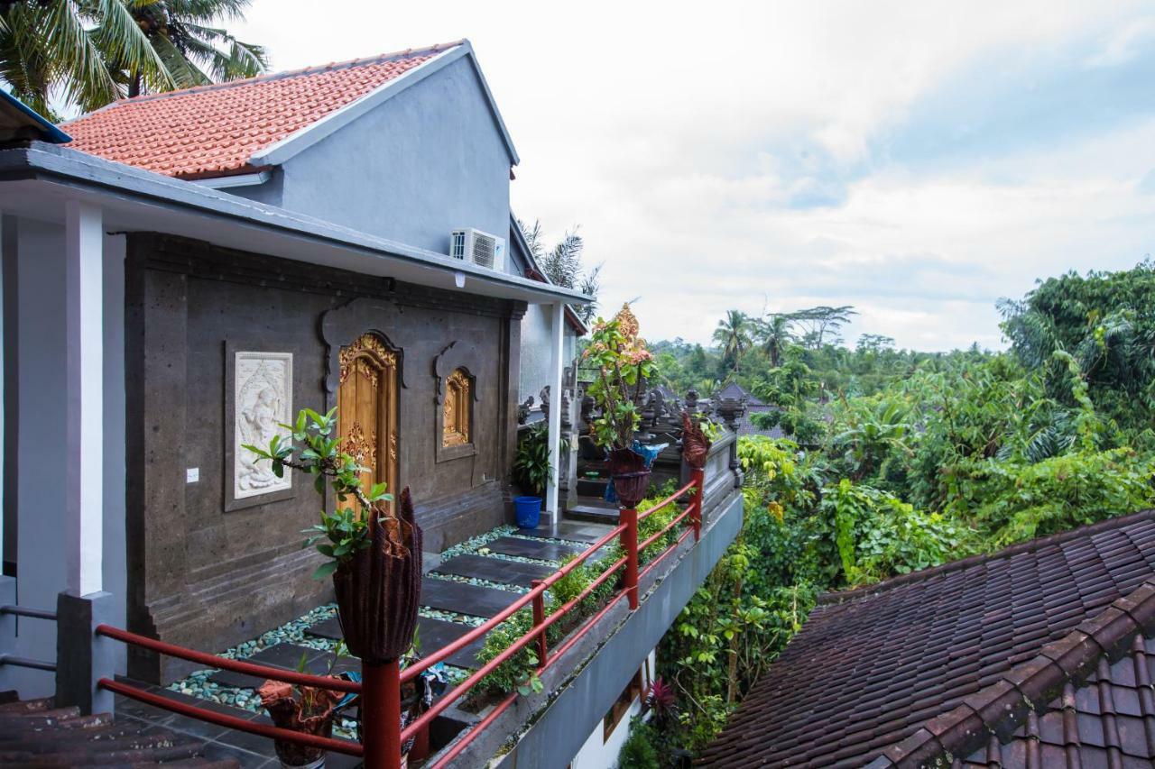 Permata *