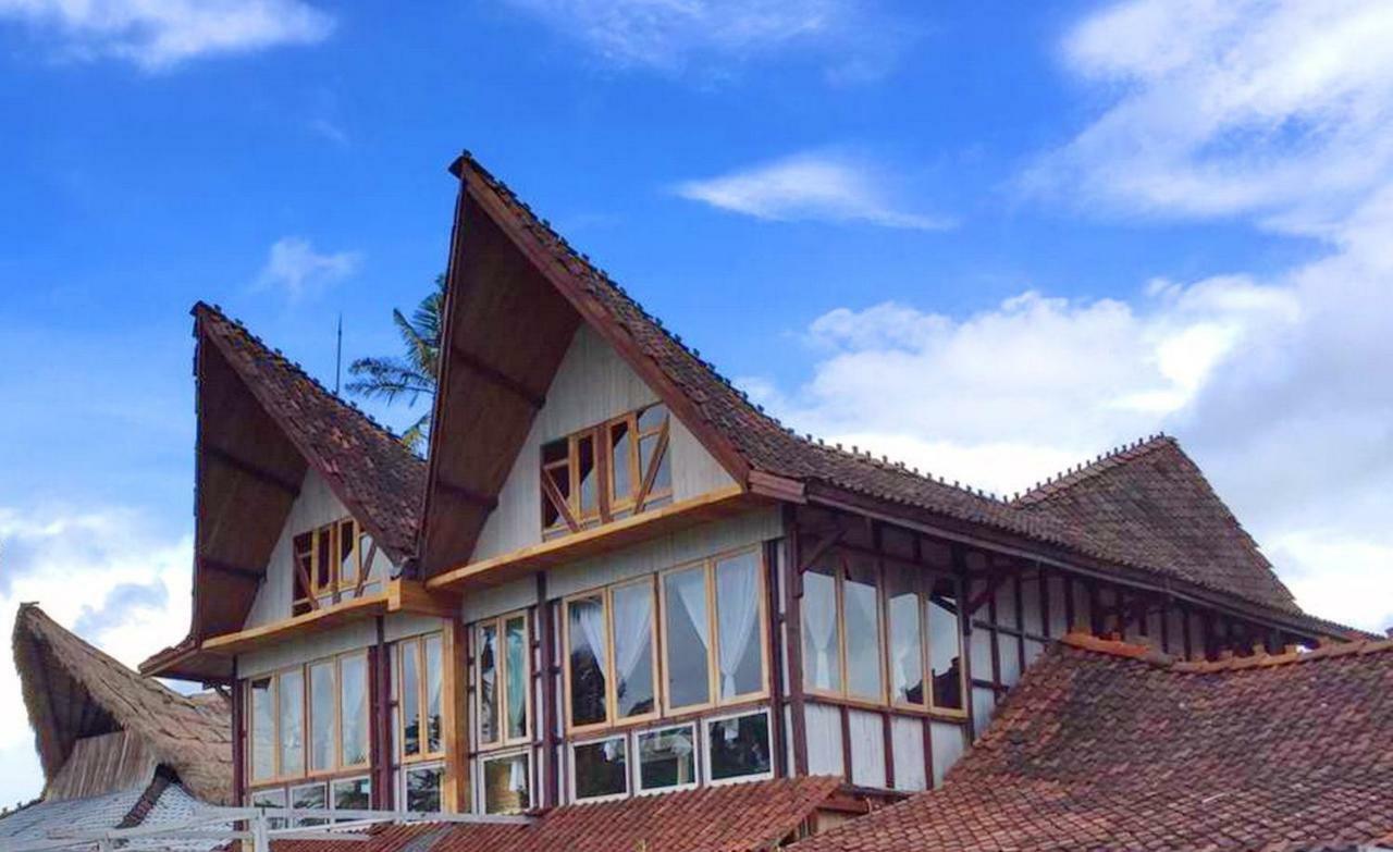 Joglo Campuhan Village Resort *