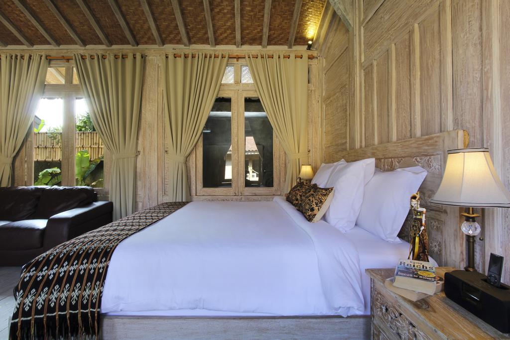 Rumah Tyang Villa *