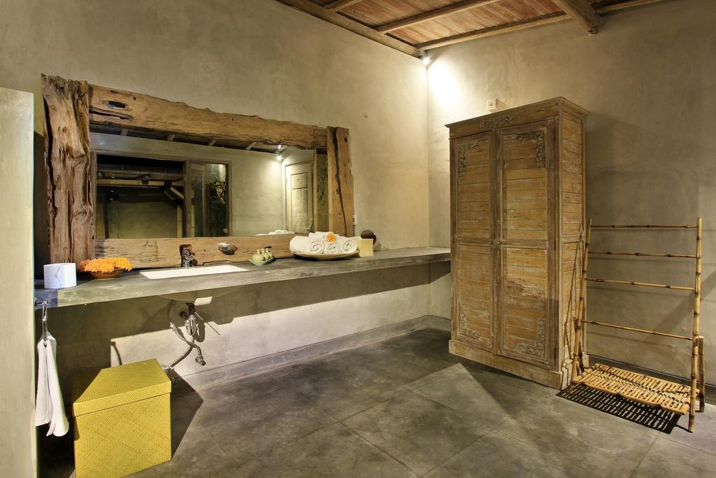 Rumah Tyang Villa
