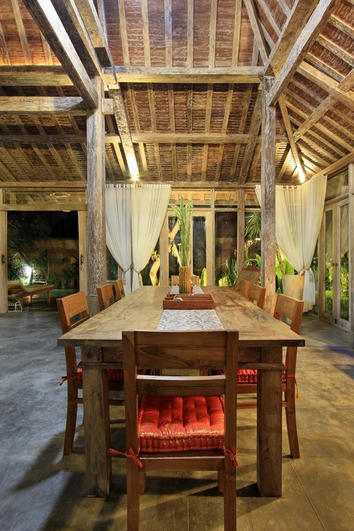 Rumah Tyang Villa