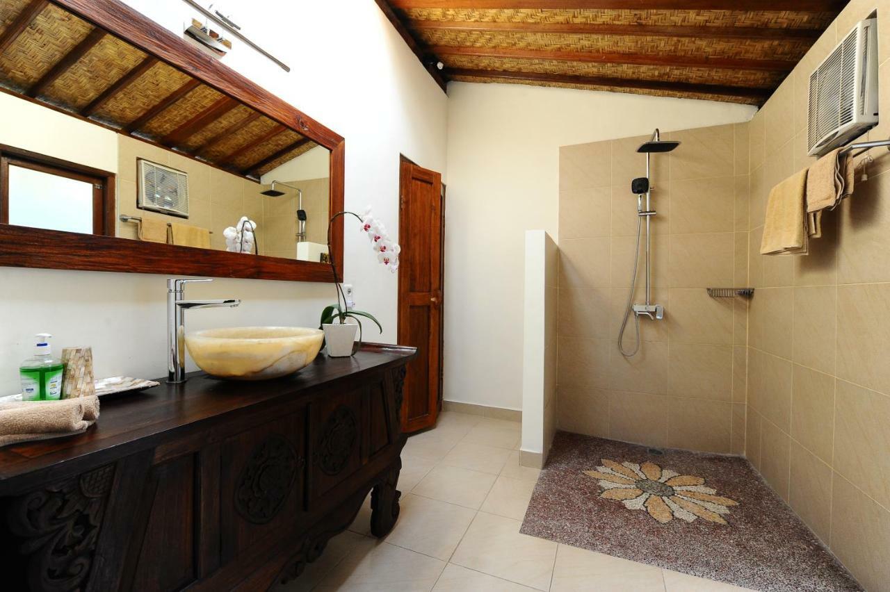 Villa Paradise *