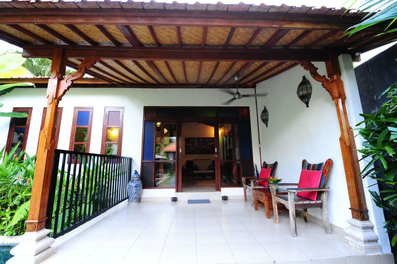 Villa Paradise *