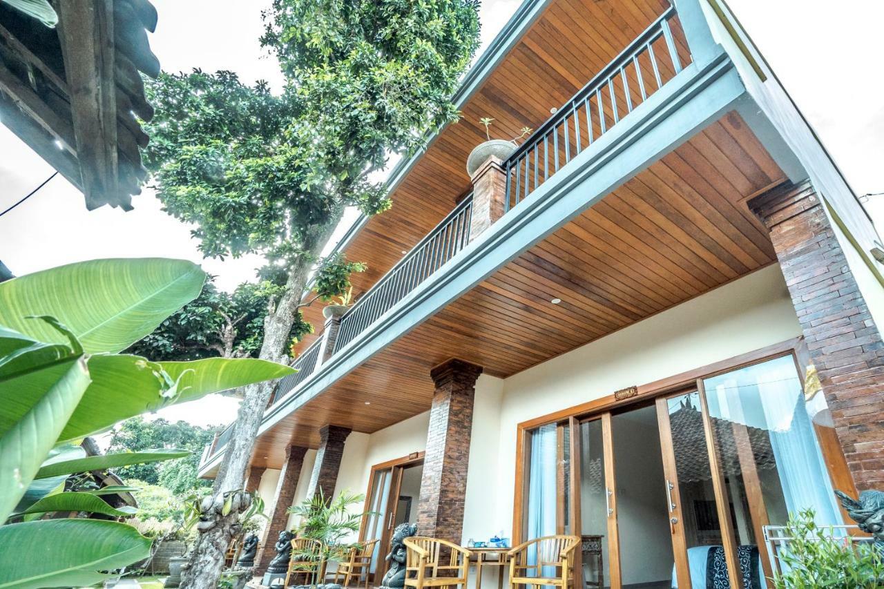 Saka House *