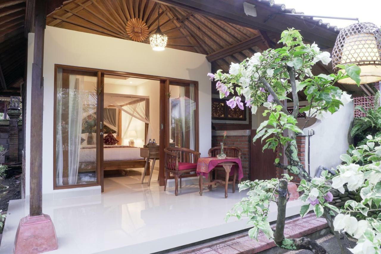 Budi House Guest house *