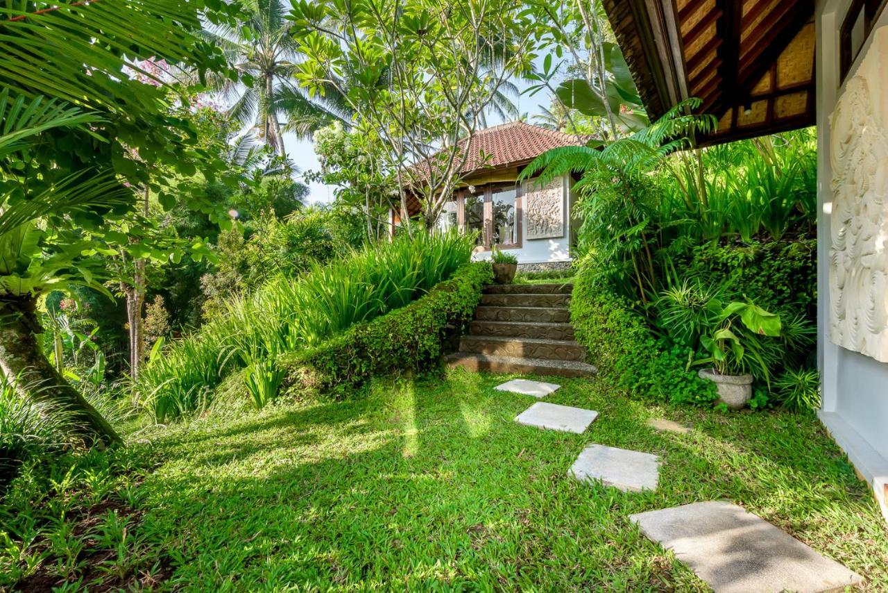 Umah Shanti Villa *