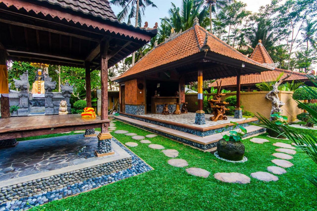 Lestaru Villa *