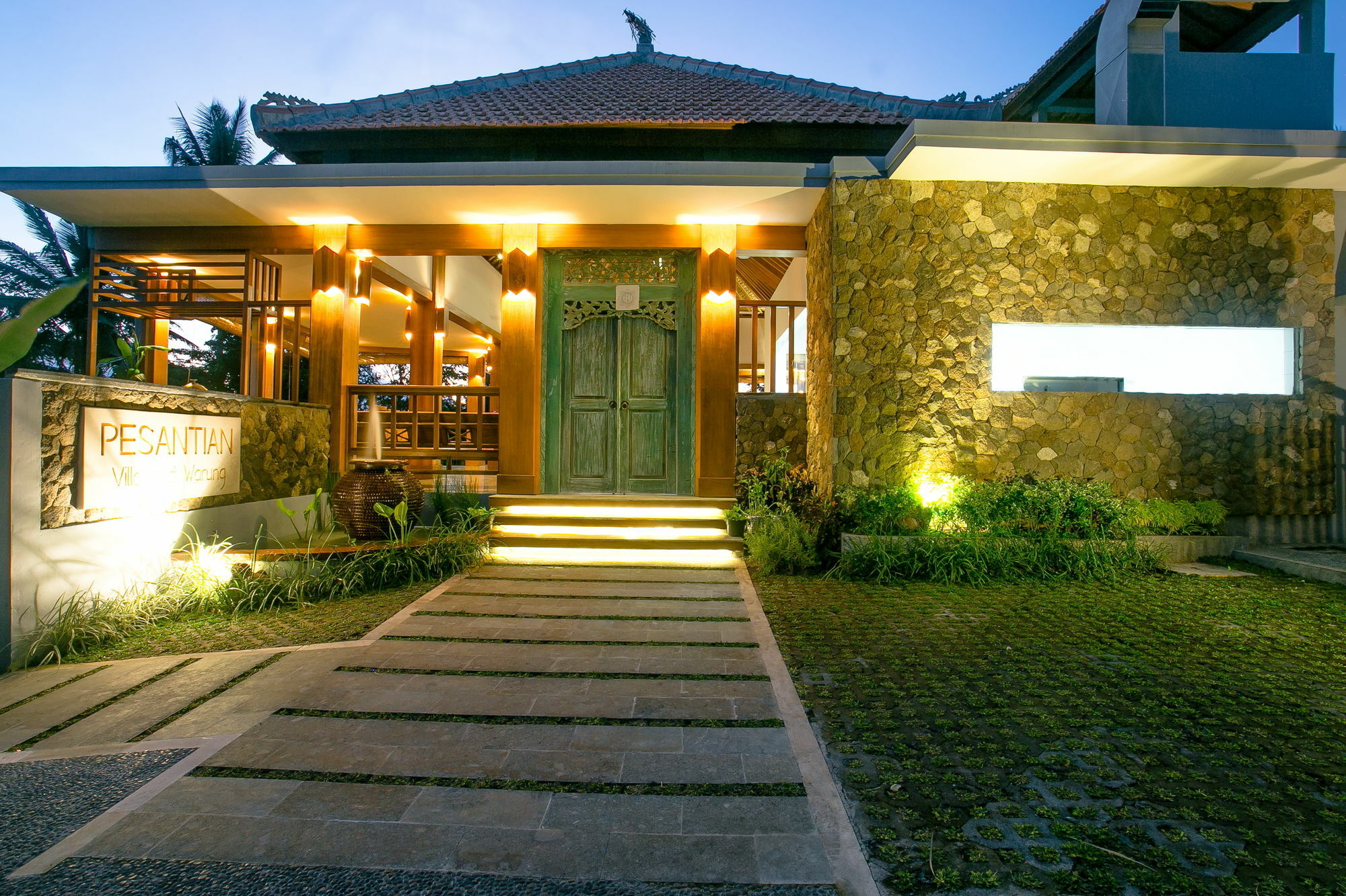 Pesantian Villa&warung By Ecommerceloka 4*