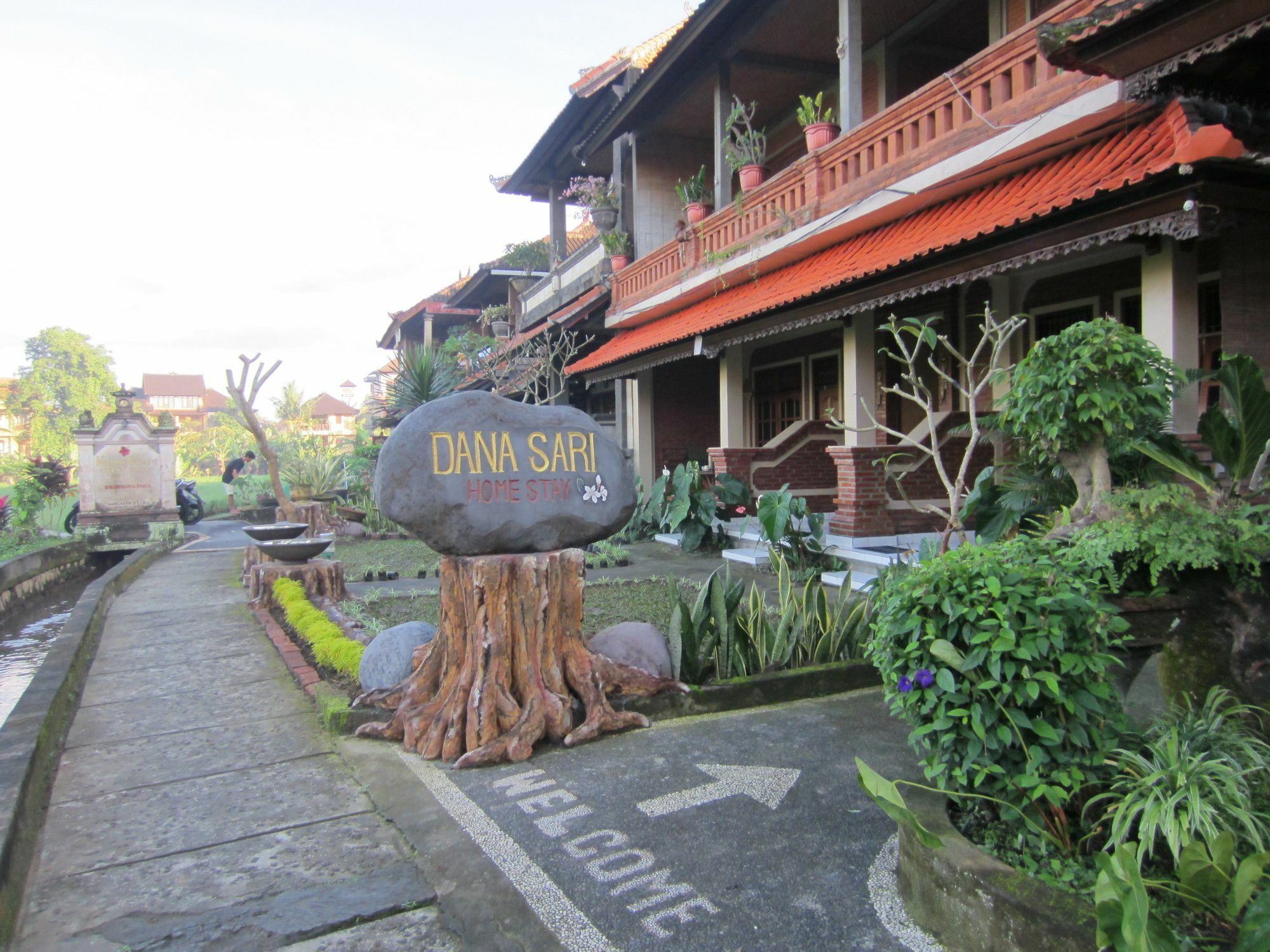 Danasari Homestay 2*