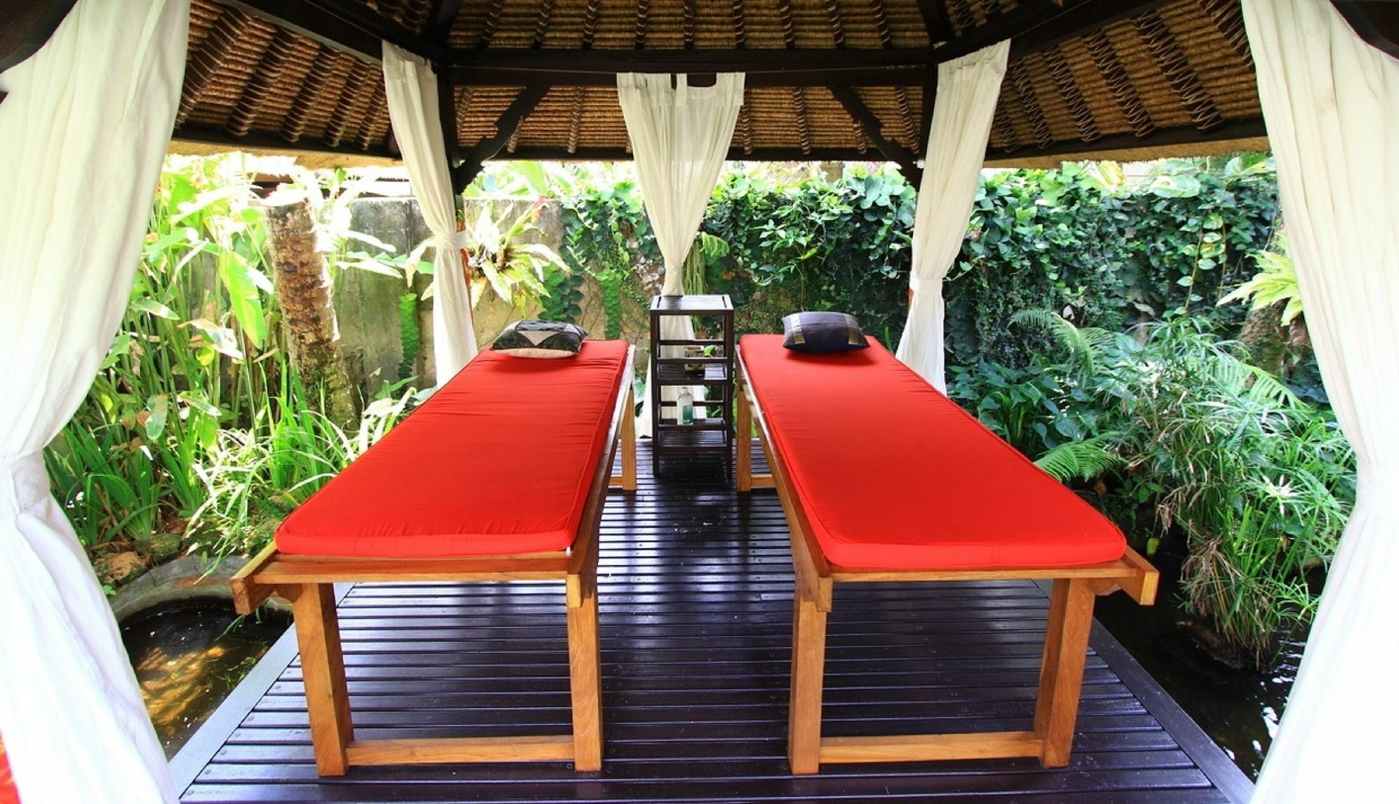 Lodtunduh Sari Taman percutian 4*