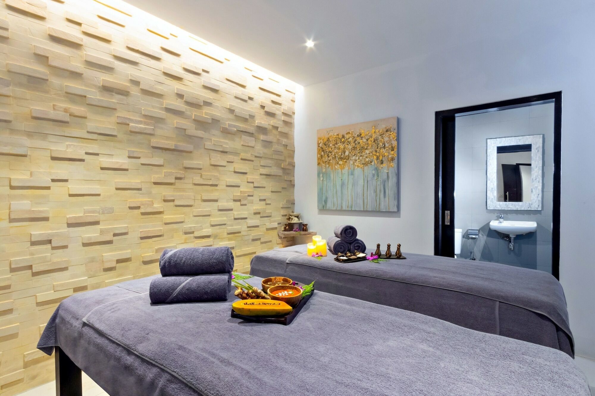 Hotel Canvas Escape 4*