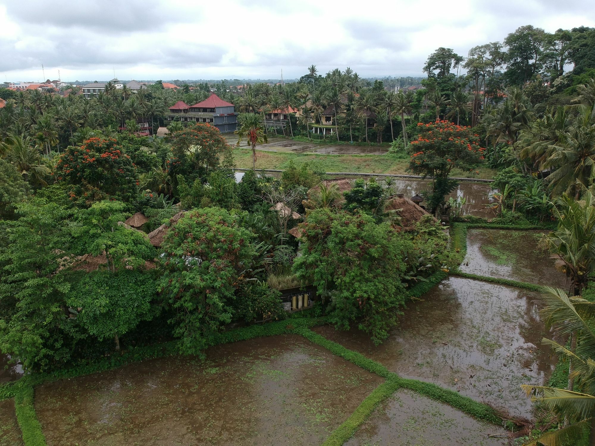 Byasa Guest house 3*