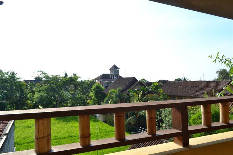 Mertha House Rumah tetamu 2*
