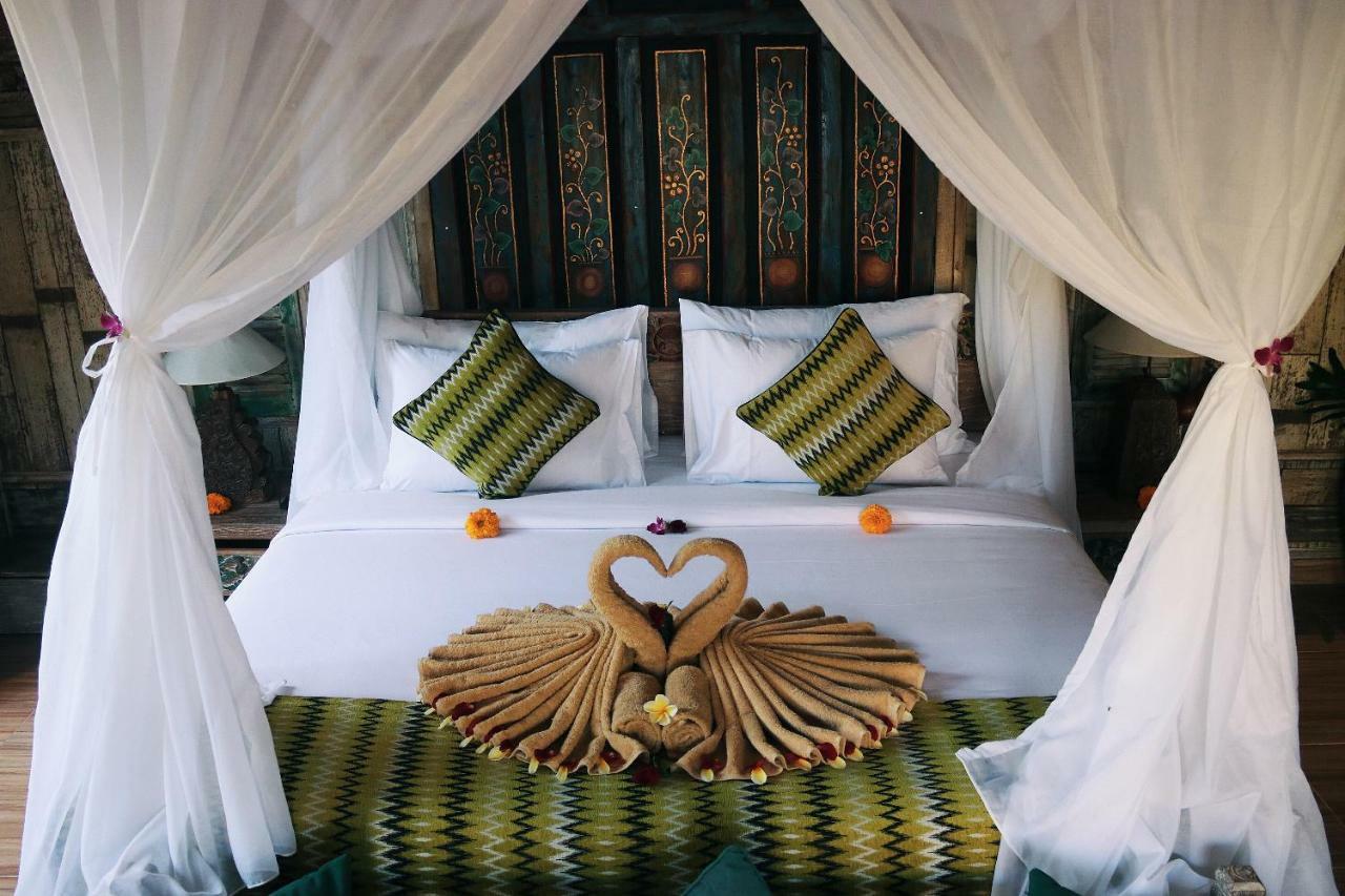 Honeymoon *