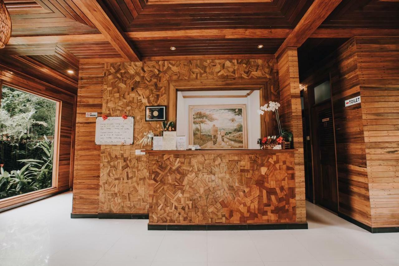 Budhi Ayu Taman liburan 3*