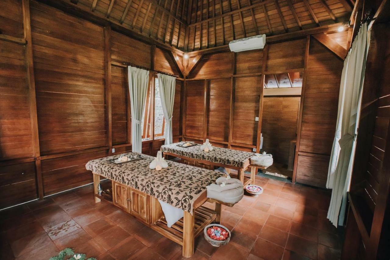 Budhi Ayu Taman liburan