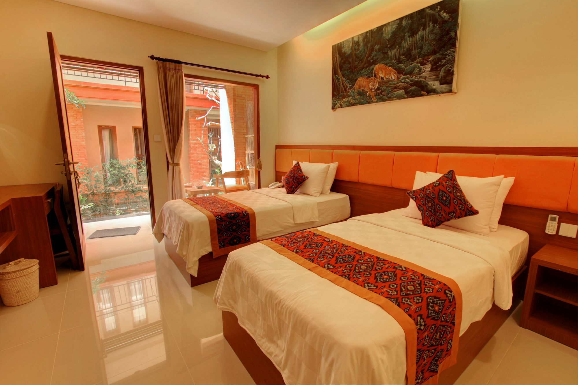 Gana & Restaurant Ubud (Bali)