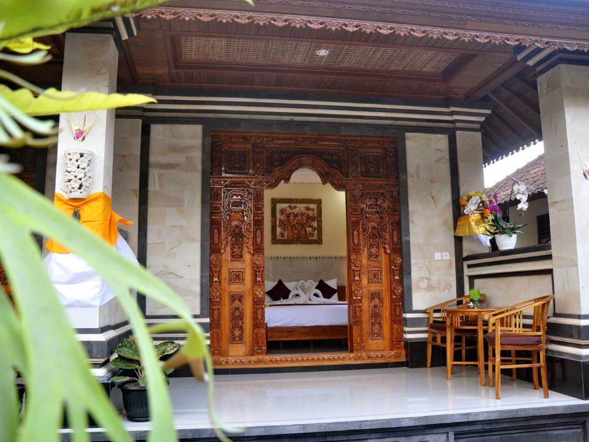 Rio House Homestay *