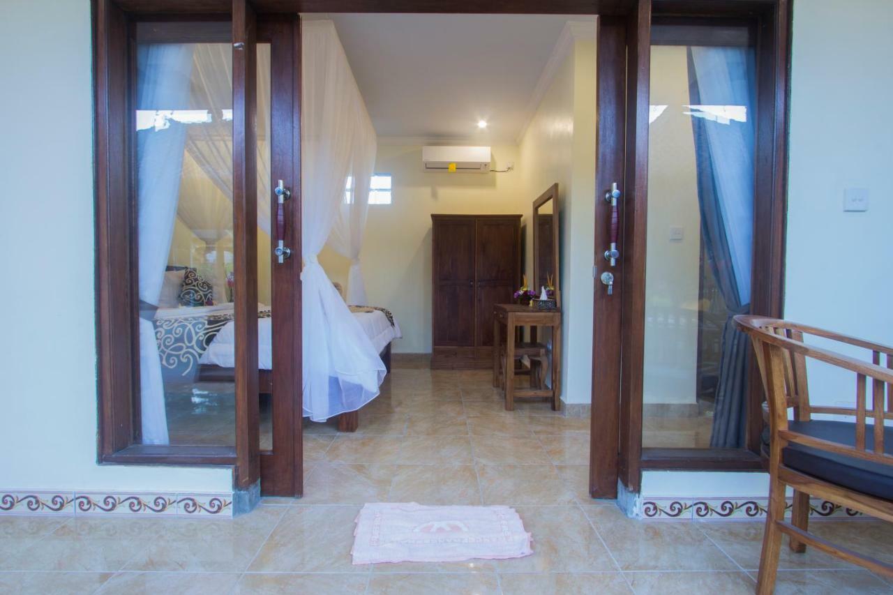 Nengah House Homestay *