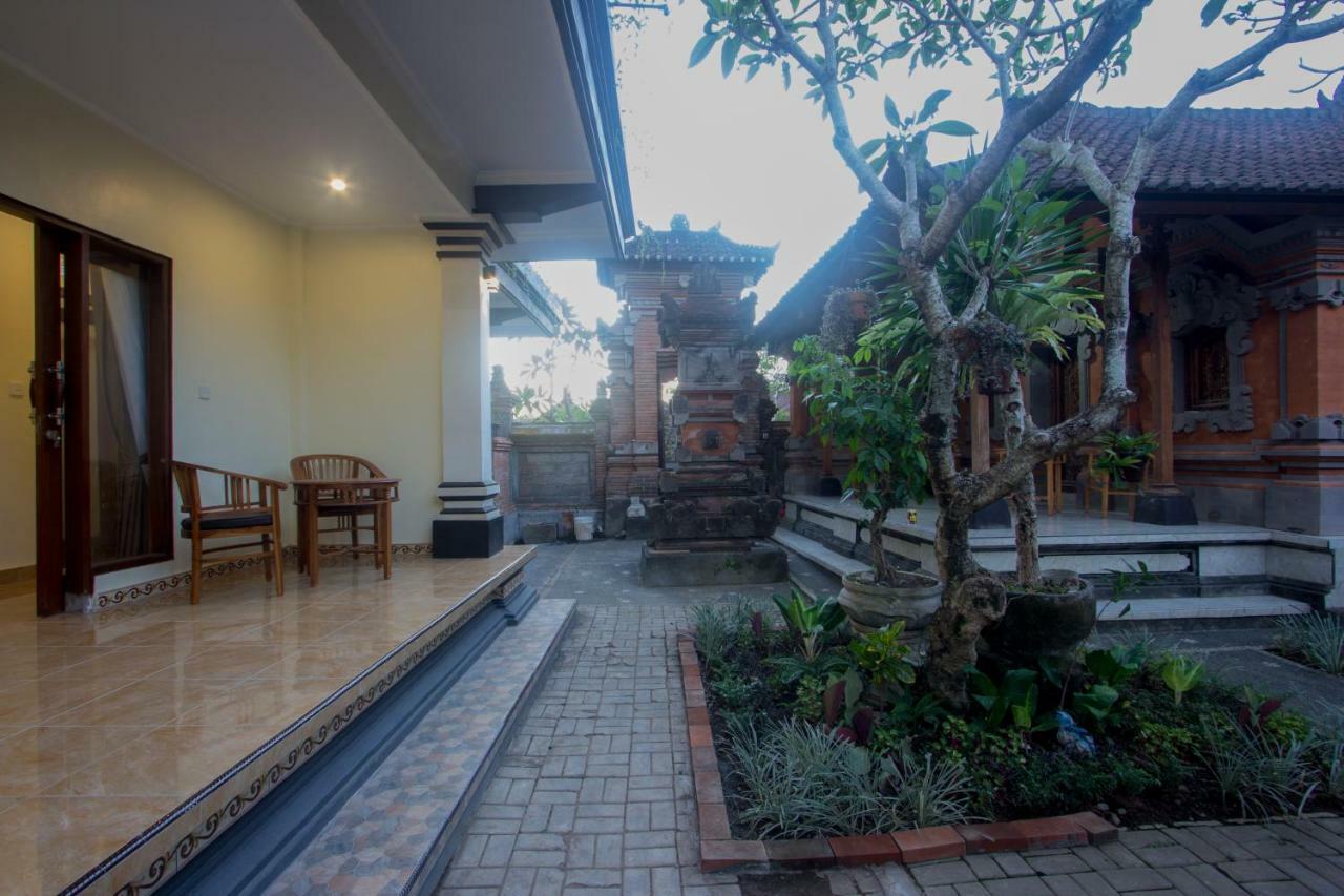 Homestay Nengah House