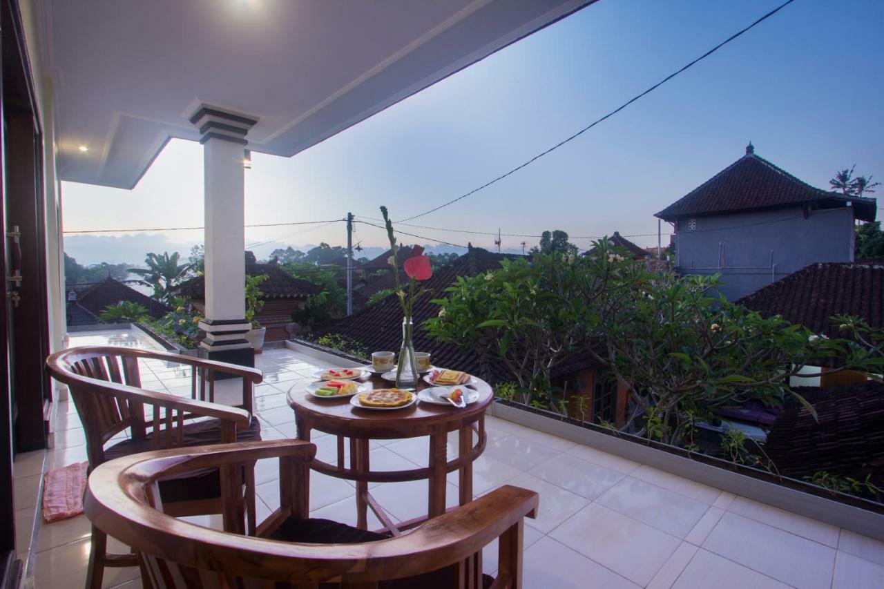 Homestay Nengah House