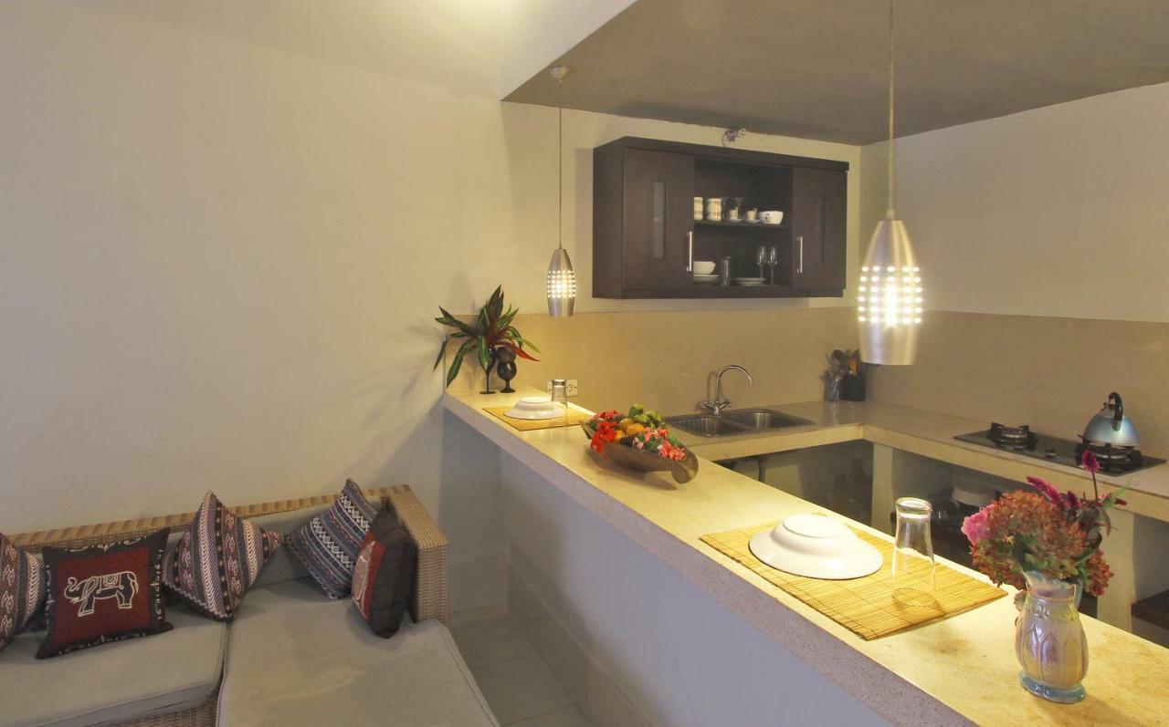 Dena's Place