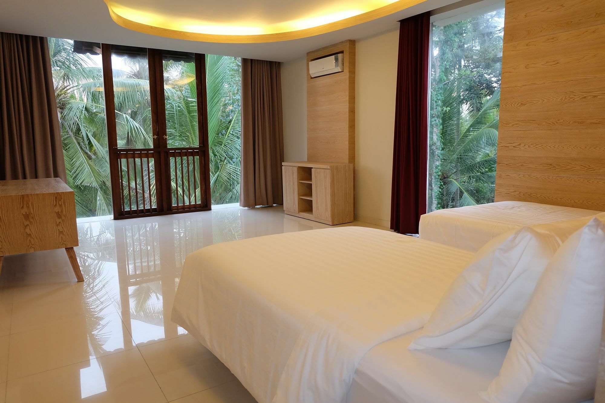 Greenfield Luxury
