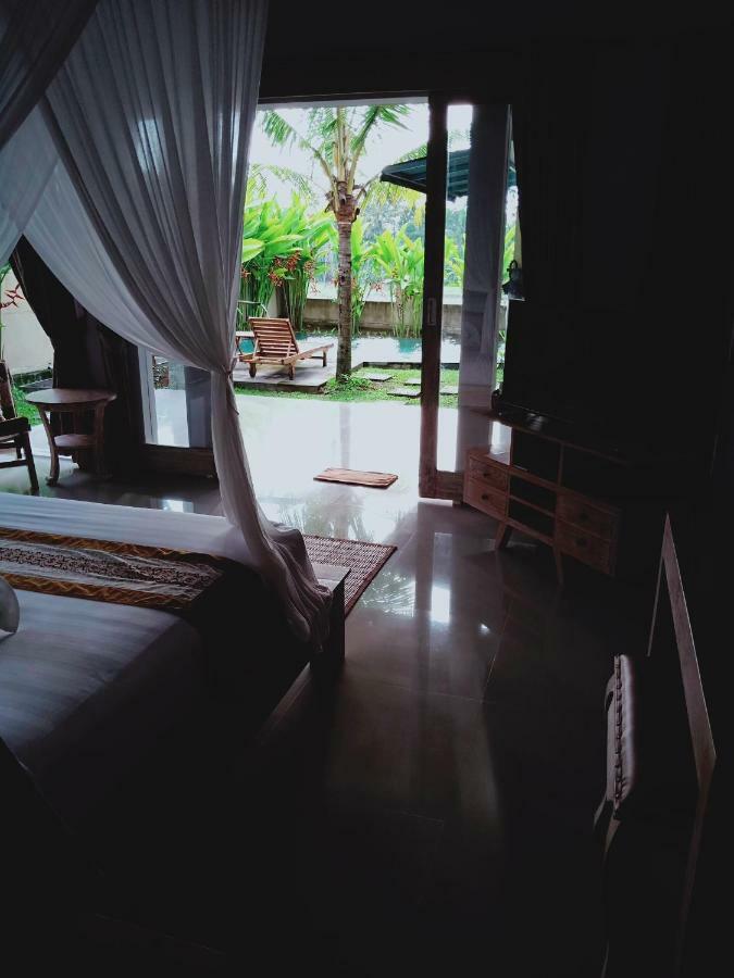 Purnama Fullmoon