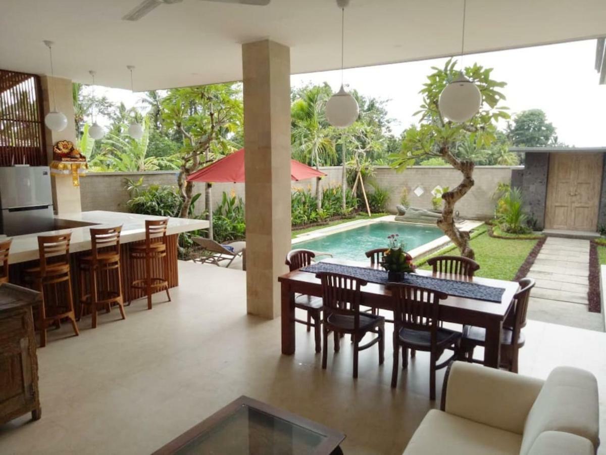 Villa Tenang *