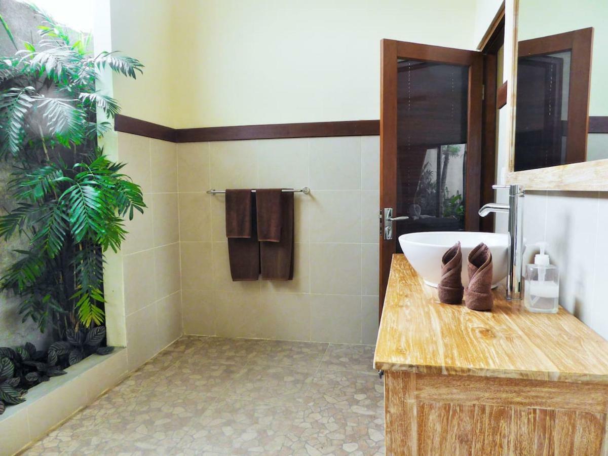 Tenang Villa *