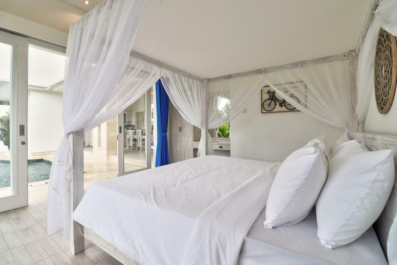 Villa Tirta Padi 3, *