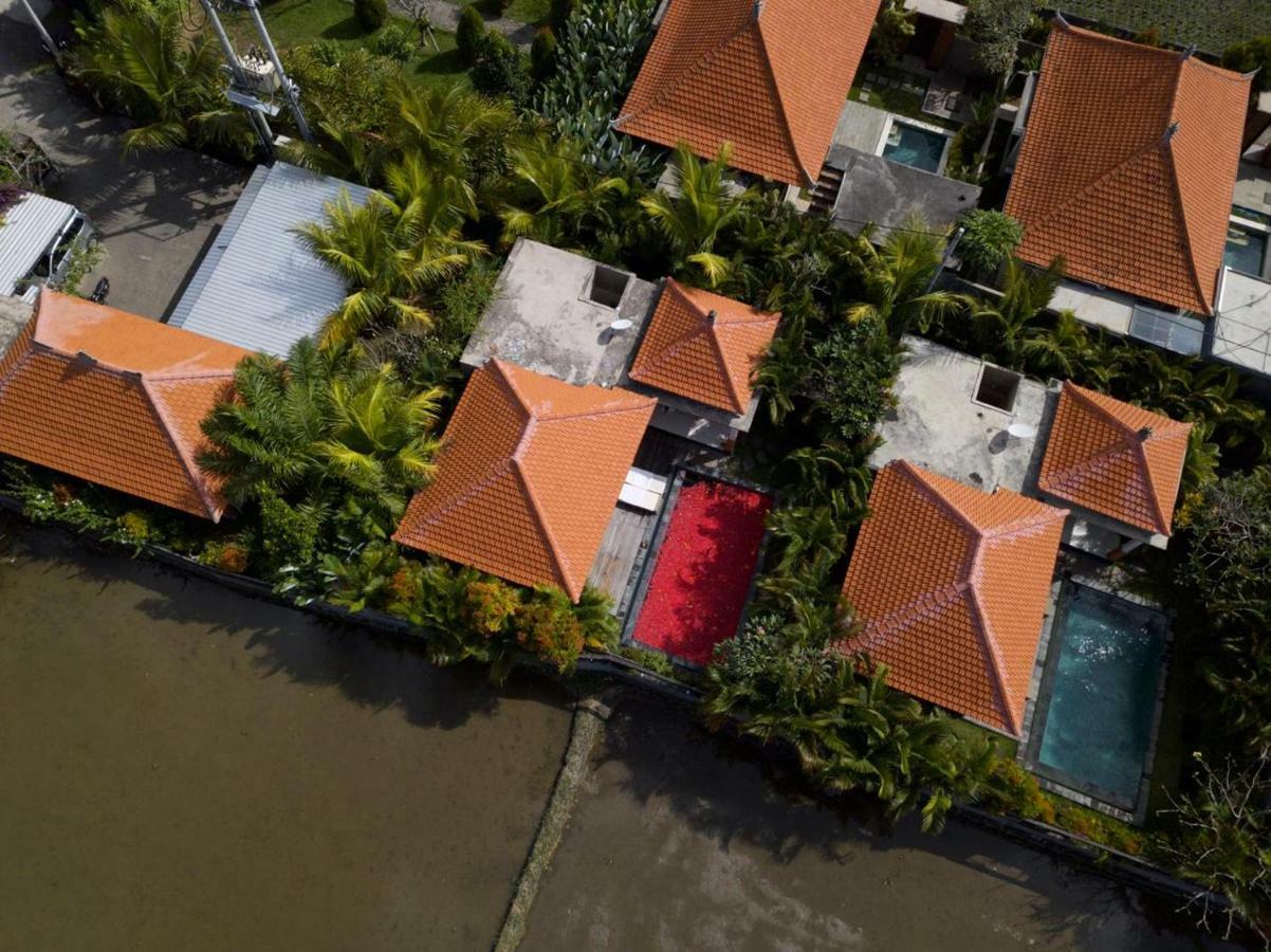Resort The Sawah & 4*