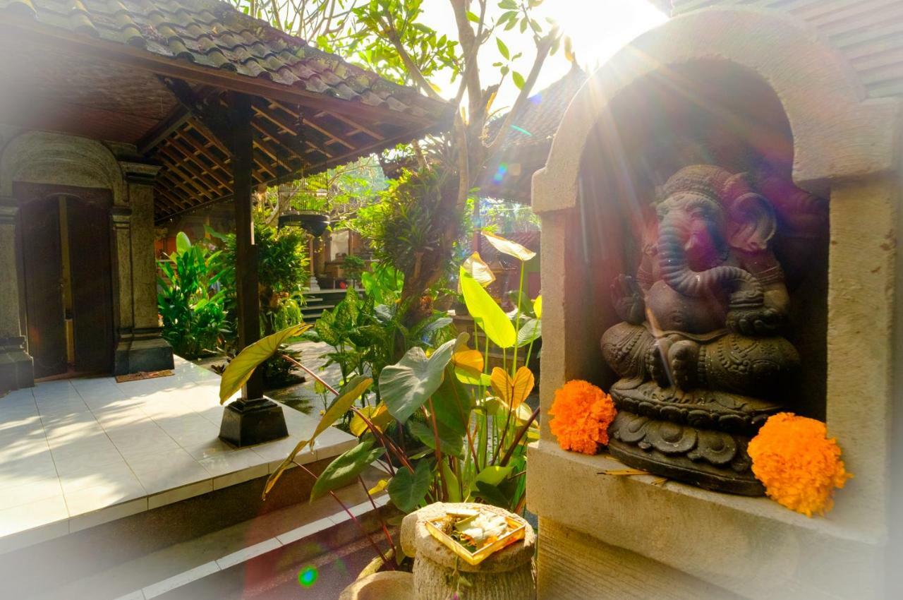Hotel Bali Harmony 3*