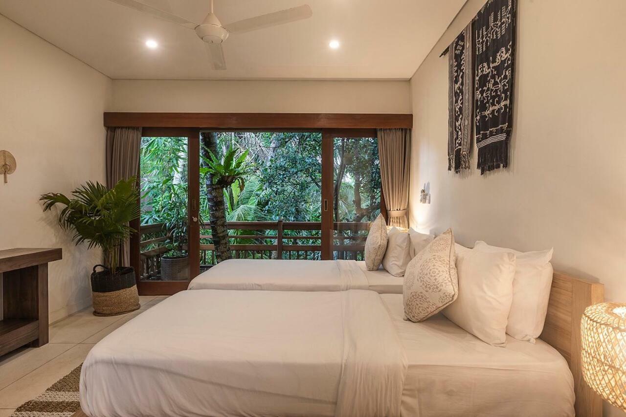 Villa Sunari *