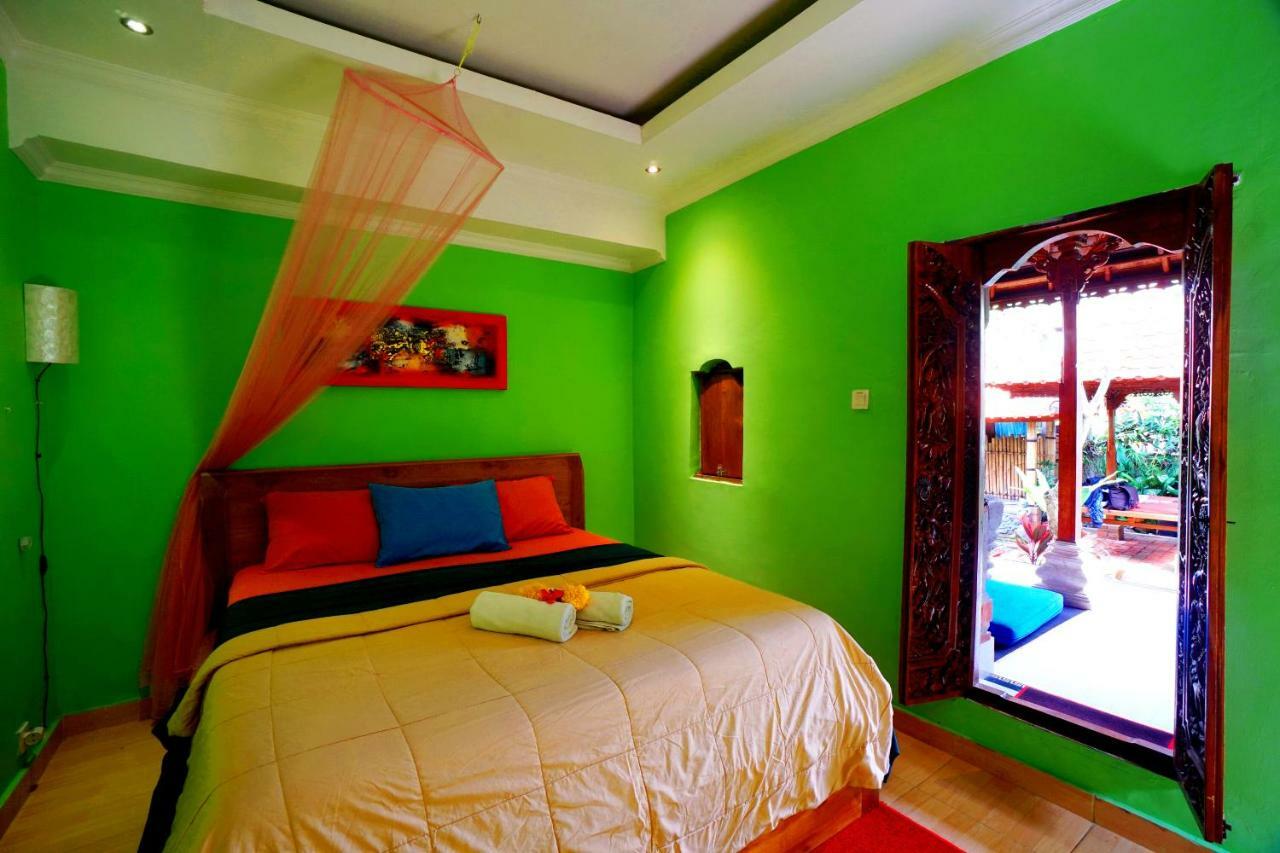 Asik Bali House 2*