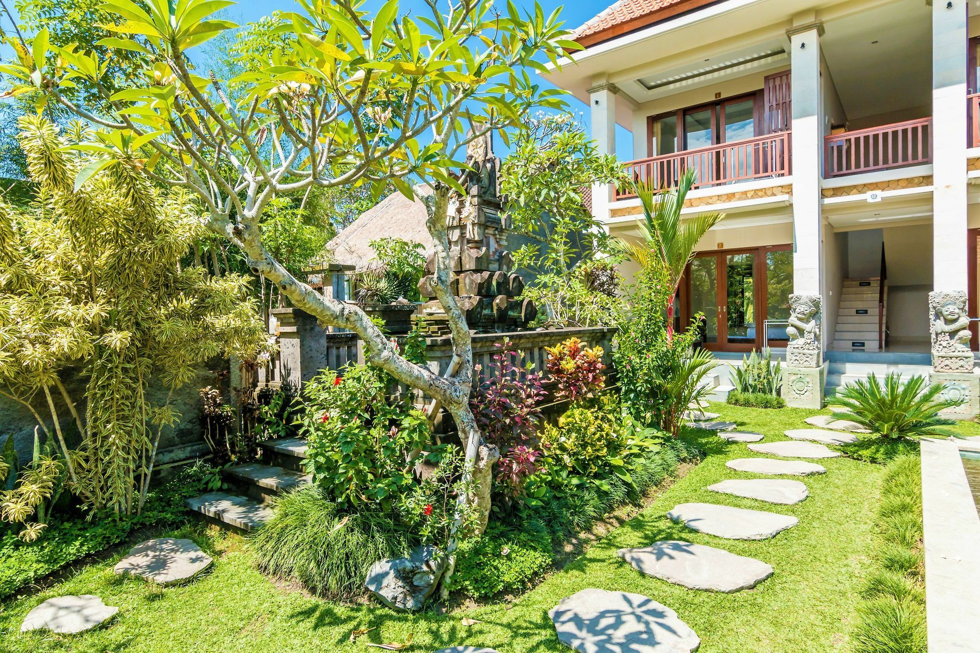Zen Pengosekan 4 Hotel 3*