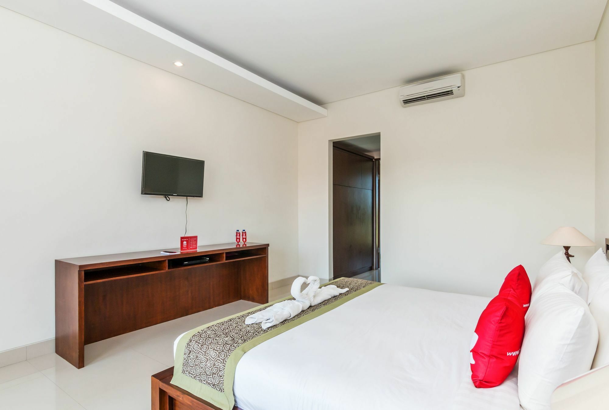 Hotel Zen Pengosekan 4