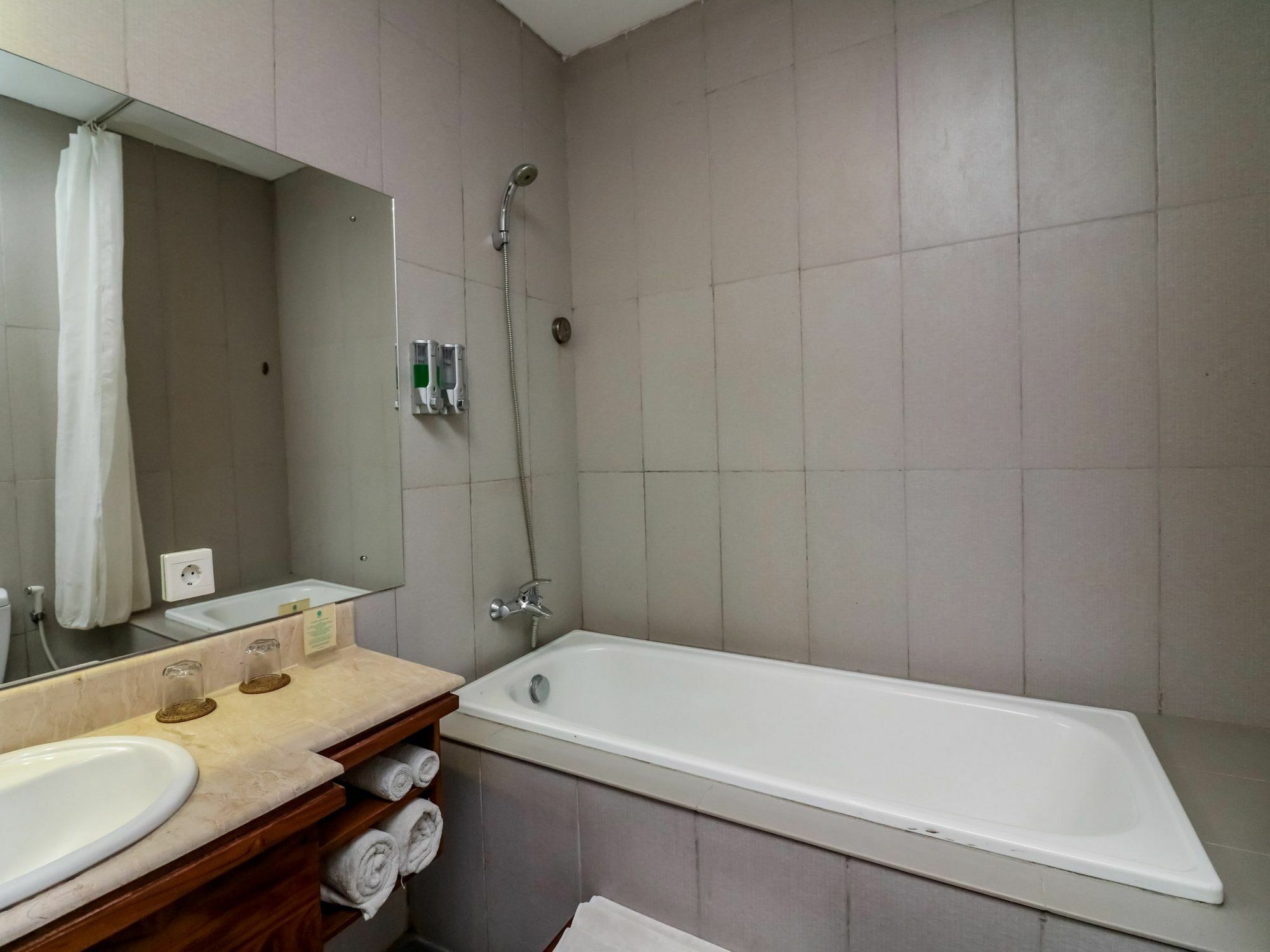 Hotel Nida Bali Bisma 8266 3*