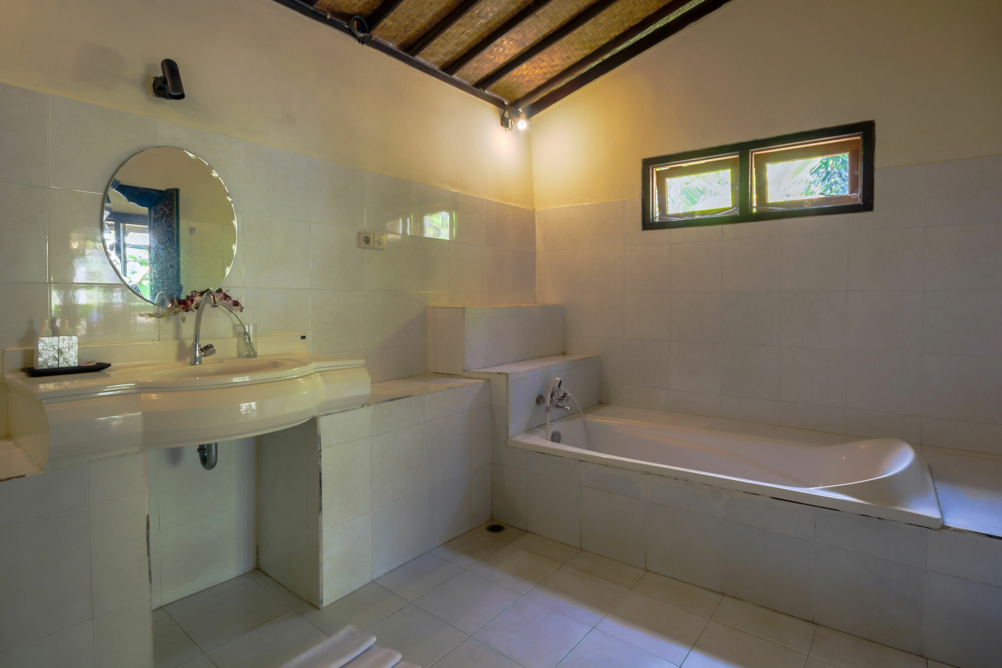 Hotel Loka Pala
