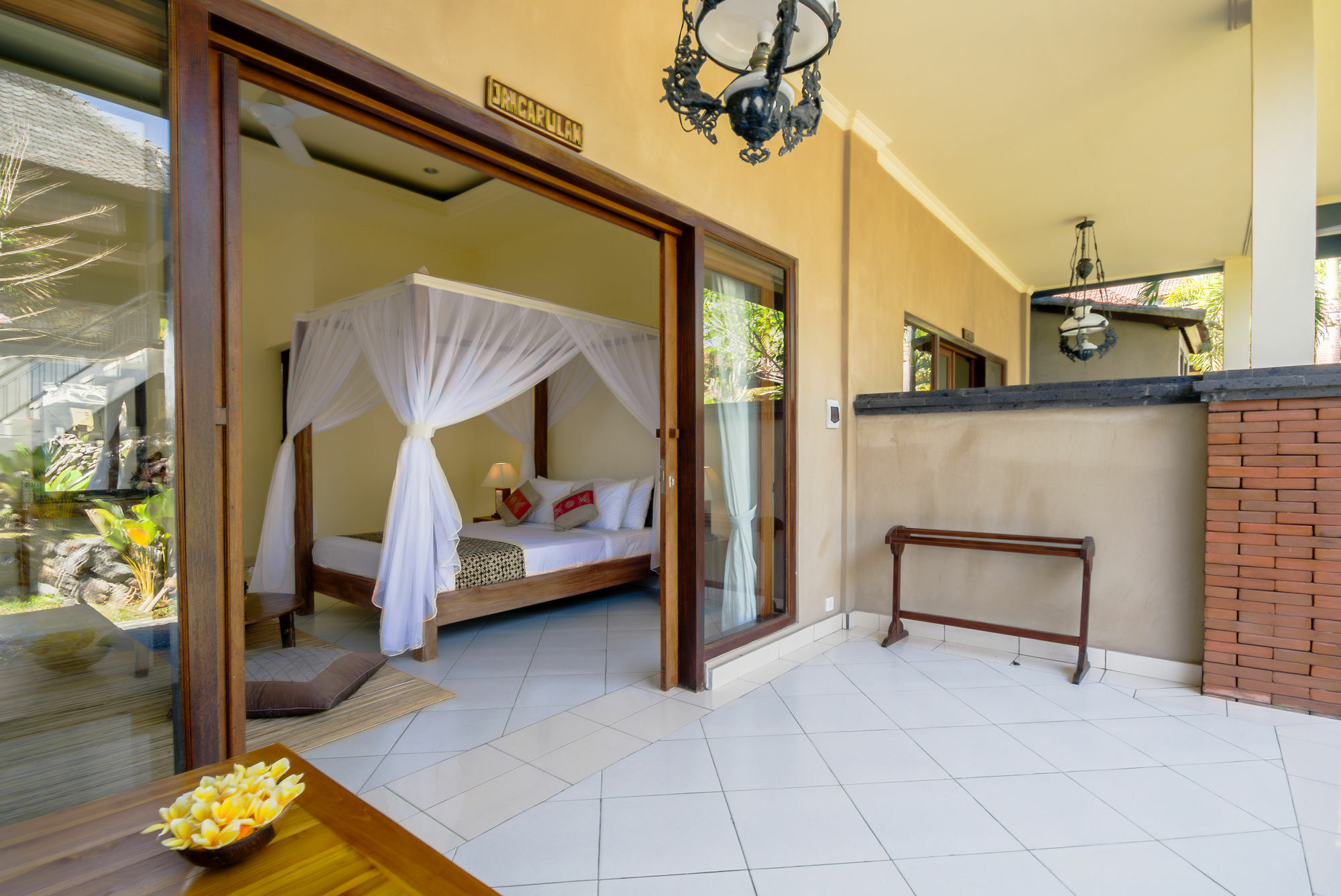Hotel Loka Pala 3*