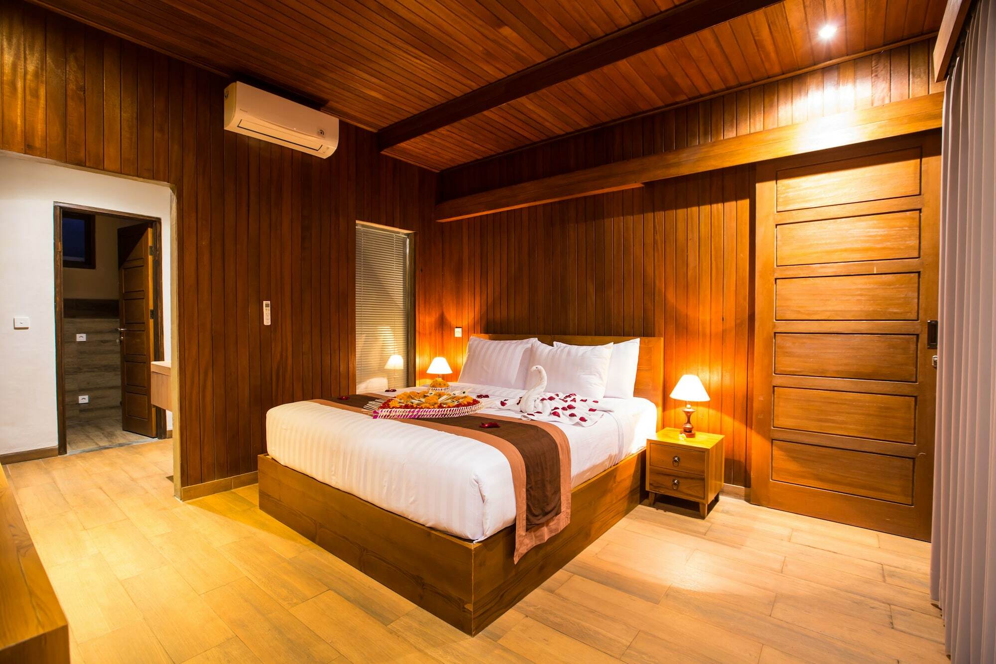 Seken Hotel