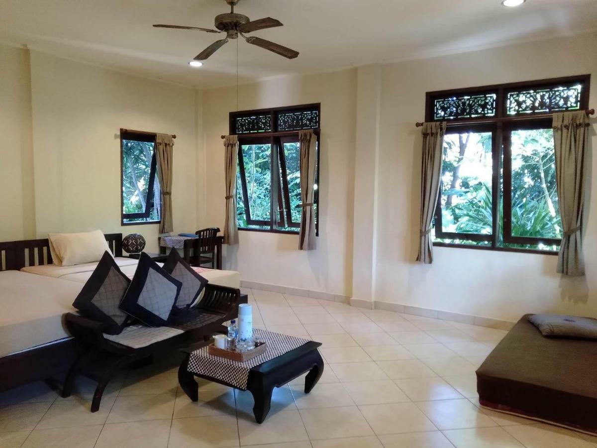 Prasanti Bed & Breakfast 2*