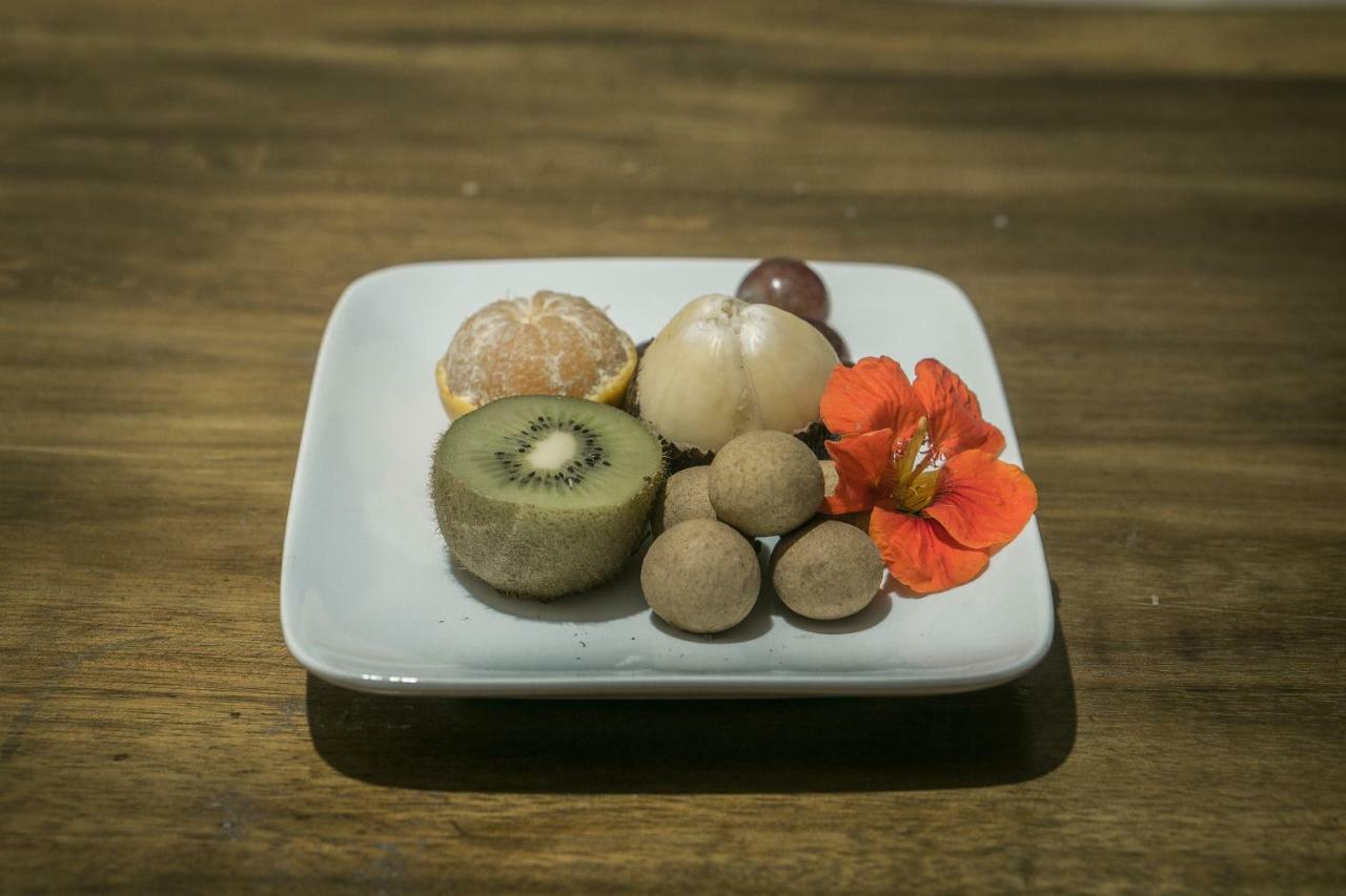 Sriwedari 40 *