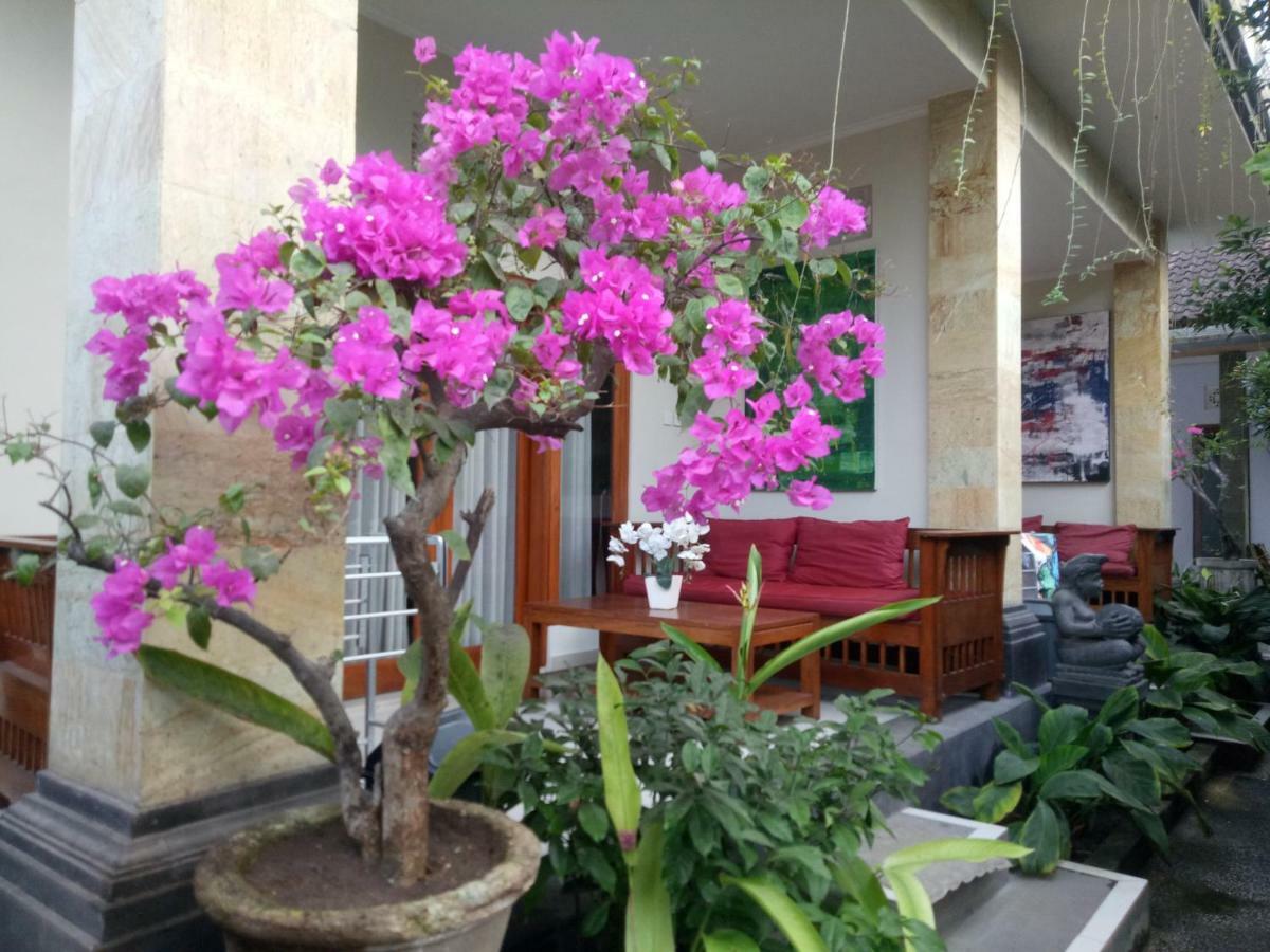 Guest house Suryadina