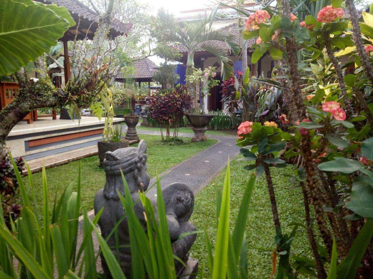 Suryadina Ubud (Bali)