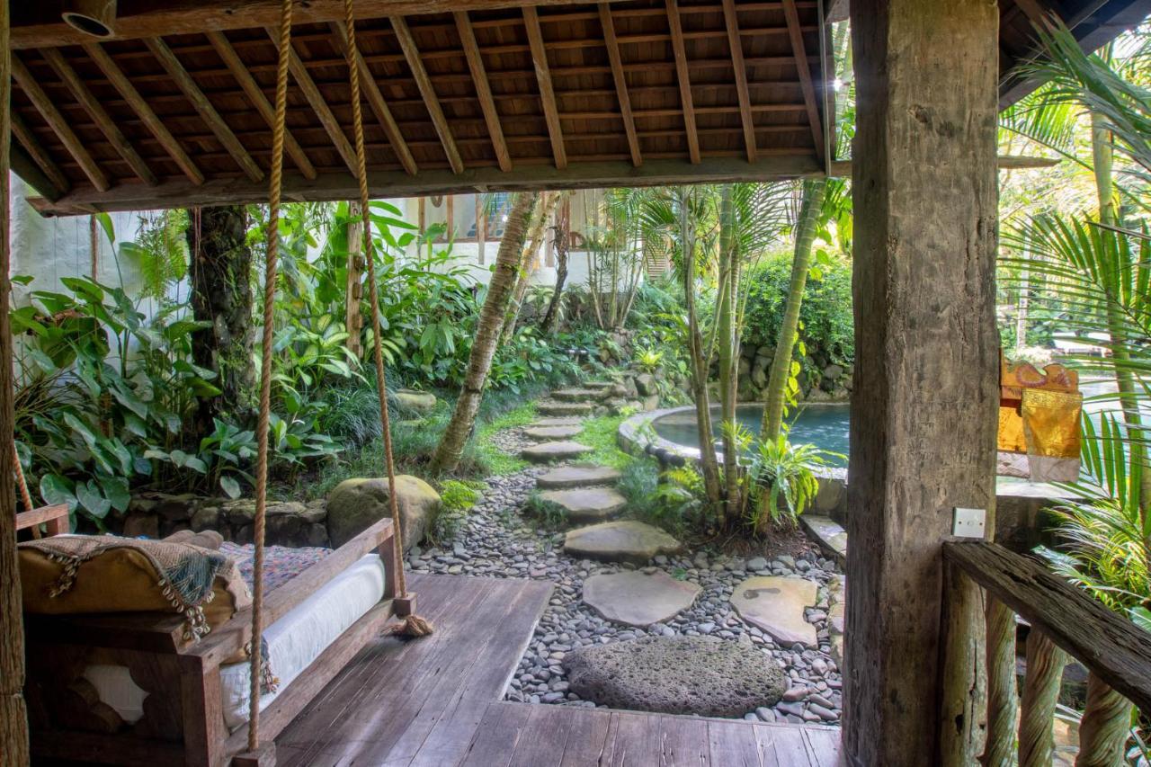 Stone House * Ubud (Bali)