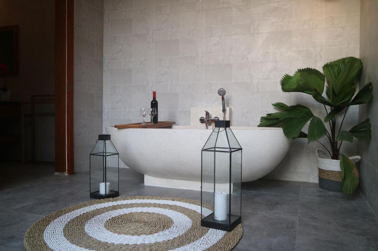 The Daryana Villa *