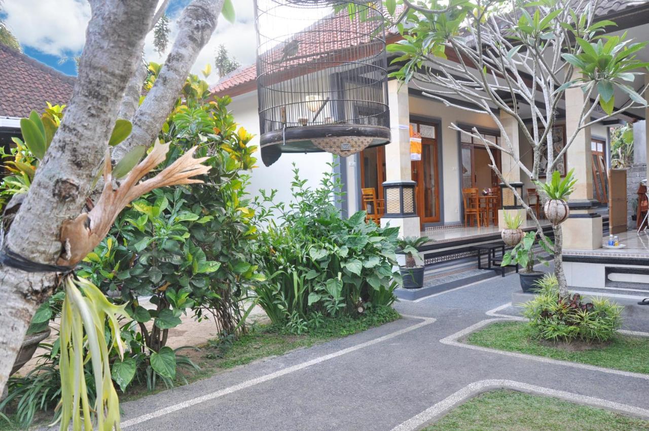 Dunung Sari Homestay *