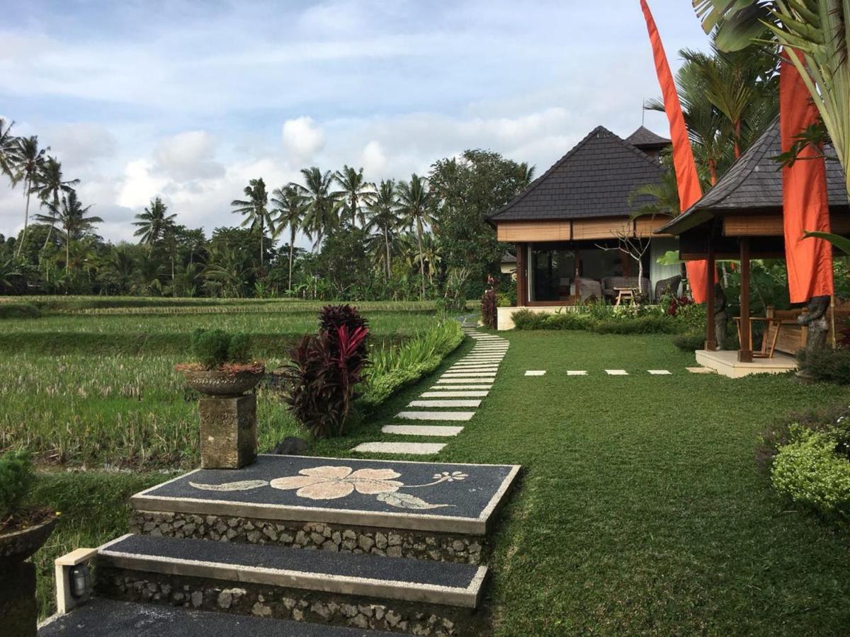 Villa Puri Raya *